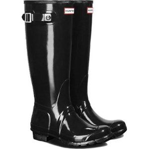 Tall Gloss sz 9 Hunter boots with sz Large Hunter 6-Stitch Cable Boot Socks
